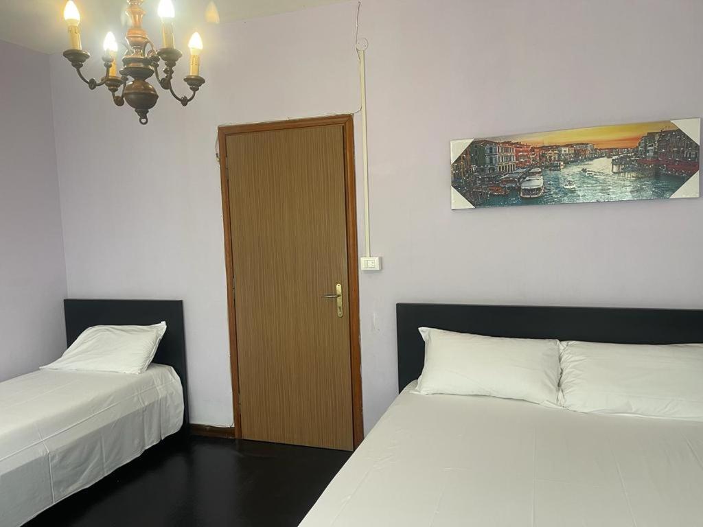 Venice Night 13 Family Room Mestre Exterior photo